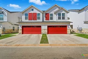 223 Sapphire, New Braunfels, TX 78130 - Photo 4