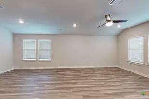 366 Dobson Dr, Killeen, TX 76542 - Photo 10