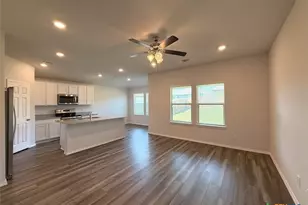 1426 Piedmont St, Temple, TX 76504 - Photo 2