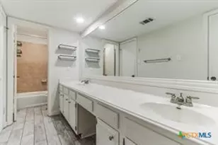 12011 Scribe Dr, Austin, TX 78759 - Photo 8