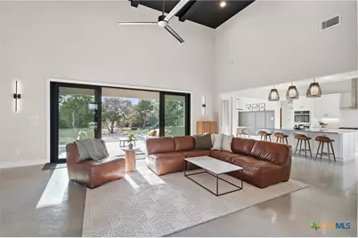 5721 Dry Comal Drive, New Braunfels, TX 78132 - Photo 8