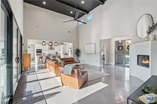 5721 Dry Comal Dr, New Braunfels, TX 78132 - Photo 10