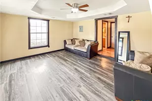 120 W Avenue J, Belton, TX 76513 - Photo 4