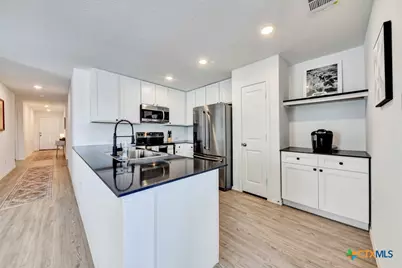 324 Alta Vista Terrace, Seguin, TX 78155 - Photo 10