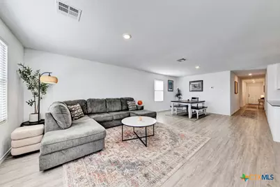 324 Alta Vista Terrace, Seguin, TX 78155 - Photo 8