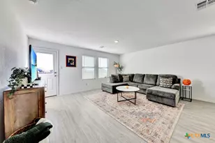 324 Alta Vis Ter, Seguin, TX 78155 - Photo 6