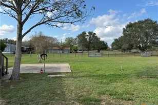 95 Hunters Cir, Victoria, TX 77905 - Photo 16