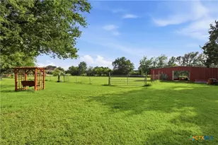 2228 University Dr, Belton, TX 76513 - Photo 22