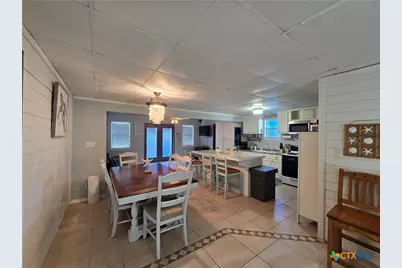 8 Mesquite Street, Palacios, TX 77465 - Photo 10