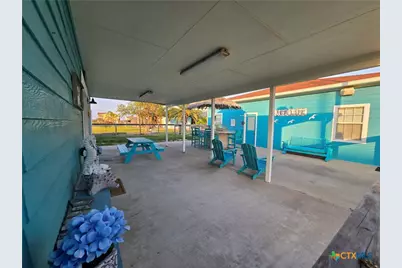 8 Mesquite Street, Palacios, TX 77465 - Photo 22