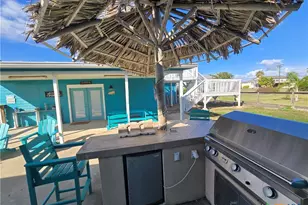 8 Mesquite St, Palacios, TX 77465 - Photo 38