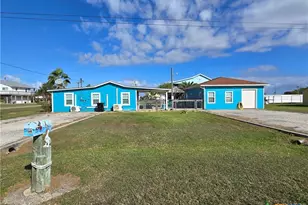 8 Mesquite St, Palacios, TX 77465 - Photo 24