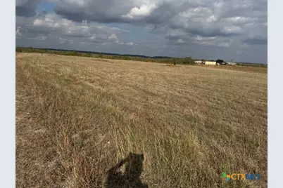 3883 Tschoepe Rd, Seguin, TX 78155 - Photo 10