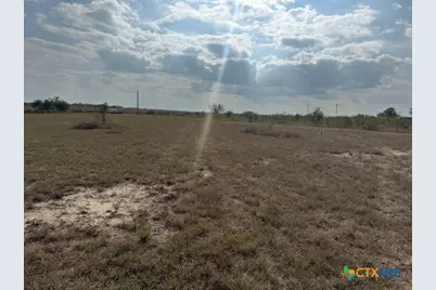 3883 Tschoepe Rd, Seguin, TX 78155 - Photo 6