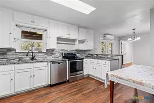 4205 Fort Ave, Waco, TX 76710 - Photo 8