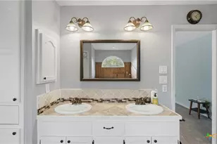 195 Cheyenne Ln, Kingsbury, TX 78638 - Photo 18