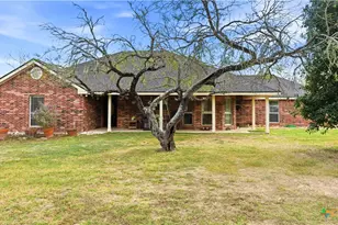 195 Cheyenne Ln, Kingsbury, TX 78638 - Photo 2