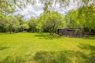 1967 Fleming Prairie Rd, Victoria, TX 77905 - Photo 30