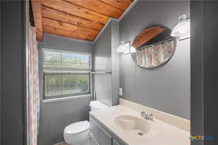 1967 Fleming Prairie Rd, Victoria, TX 77905 - Photo 20