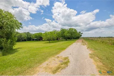 1967 Fleming Prairie Road, Victoria, TX 77905 - Photo 32