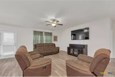 206 Bankside Drive, Hutto, TX 78634 - Photo 4