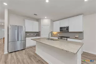 206 Bankside Dr, Hutto, TX 78634 - Photo 8