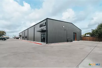 3706 N Navarro Street #800, Victoria, TX 77901 - Photo 2