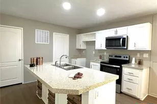 4051 Sutherland Springs Rd, Seguin, TX 78155 - Photo 4