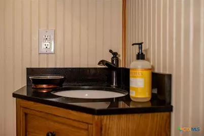 1101 W Houston Avenue, Seadrift, TX 77983 - Photo 16