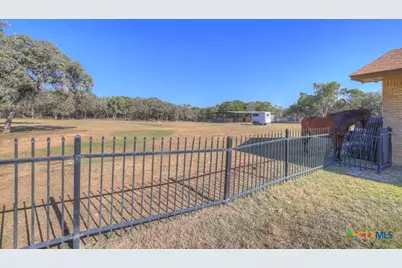 1080 Forest Trail, New Braunfels, TX 78132 - Photo 10