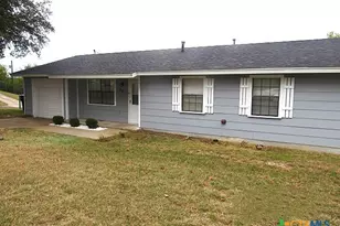 801 N 19th St, Copperas Cove, TX 76522 - Photo 1