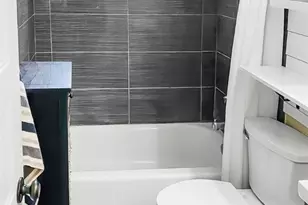 135 Adams St, San Antonio, TX 78210 - Photo 20