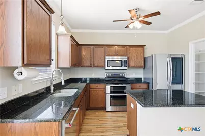 122 Mossy Rock Cove, Hutto, TX 78634 - Photo 12