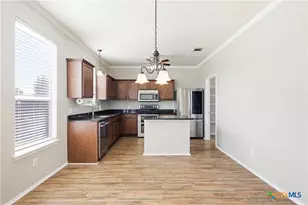 122 Mossy Rock Cove, Hutto, TX 78634 - Photo 10
