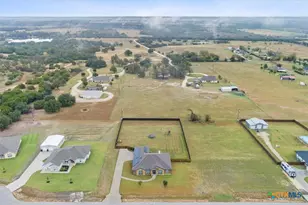 156 Chantry Ln, Gatesville, TX 76528 - Photo 2