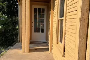 815 S 33rd St, Temple, TX 76504 - Photo 2