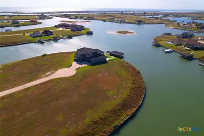 286 Blanc Court, Port O'Connor, TX 77982 - Photo 4