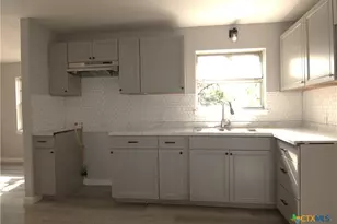 2212 Davis Dr, Killeen, TX 76543 - Photo 6