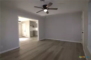 2212 Davis Dr, Killeen, TX 76543 - Photo 2