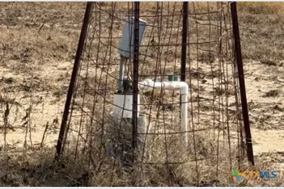 4689 County Road 302, Runge, TX 78151 - Photo 20