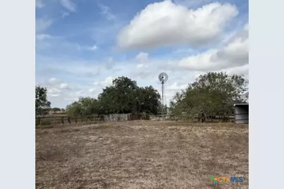 4689 County Road 302, Runge, TX 78151 - Photo 28