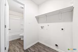 1153 Magnolia St, Seguin, TX 78155 - Photo 12