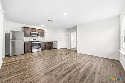 1153 Magnolia Street, Seguin, TX 78155 - Photo 8