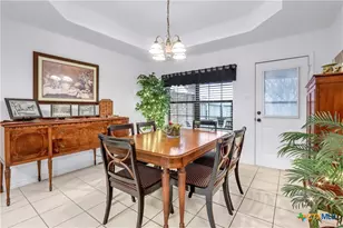 124 Gardenridge Dr, Seguin, TX 78155 - Photo 12