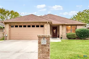 124 Gardenridge Dr, Seguin, TX 78155 - Photo 2