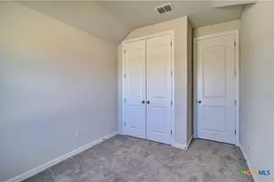 625 Broomsedge St, New Braunfels, TX 78130 - Photo 4