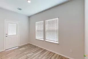 370 Dobson Dr, Killeen, TX 76549 - Photo 12