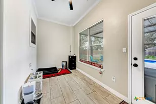 1310 Hunter's Ct, Seguin, TX 78155 - Photo 28