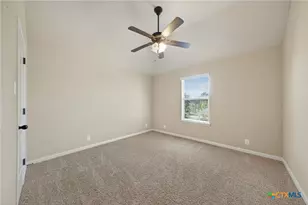 226 Hamburg Ave, New Braunfels, TX 78132 - Photo 26