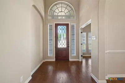 226 Hamburg Avenue, New Braunfels, TX 78132 - Photo 6